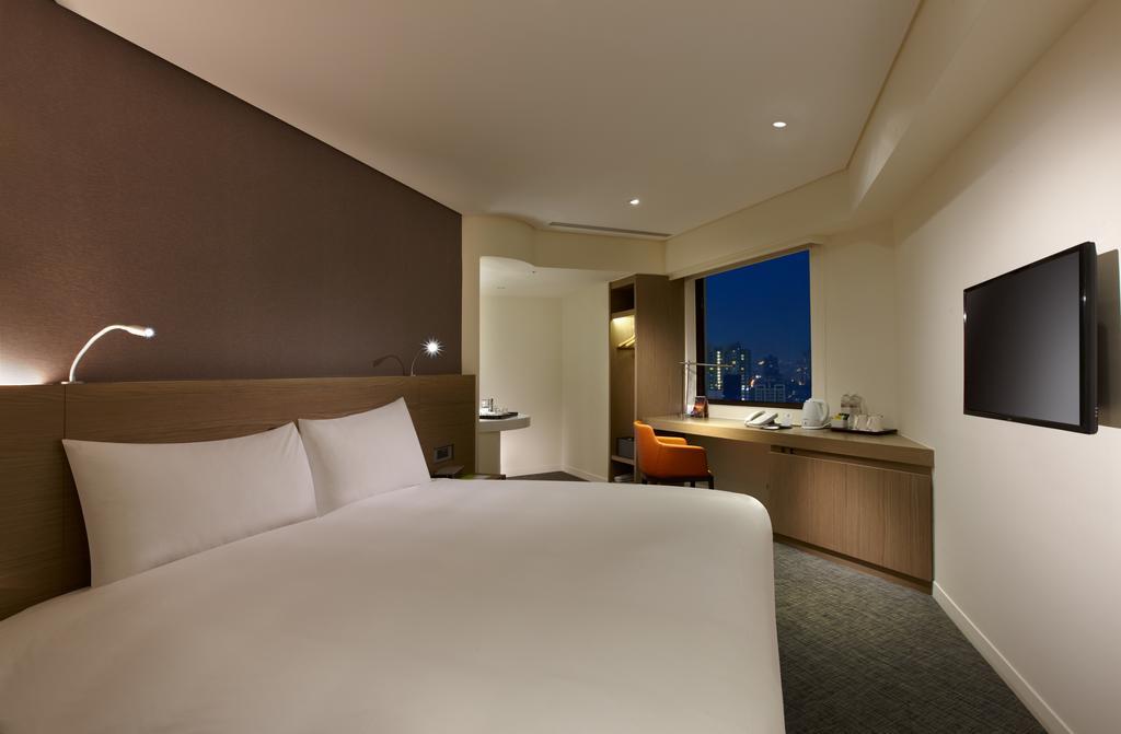 Royal Inn Taipei Linsen - Huashan 1914 Creative Park Zimmer foto